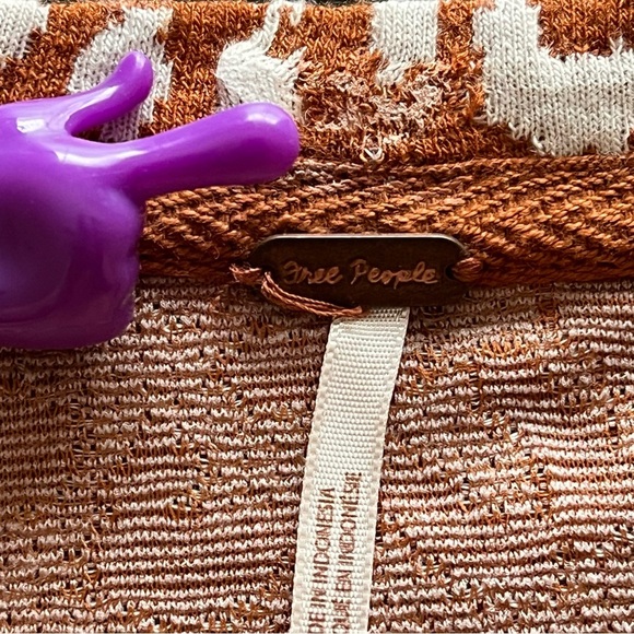 Free People No Type Square Neckline Balloon Sleeve Tee - Picture 5 of 10